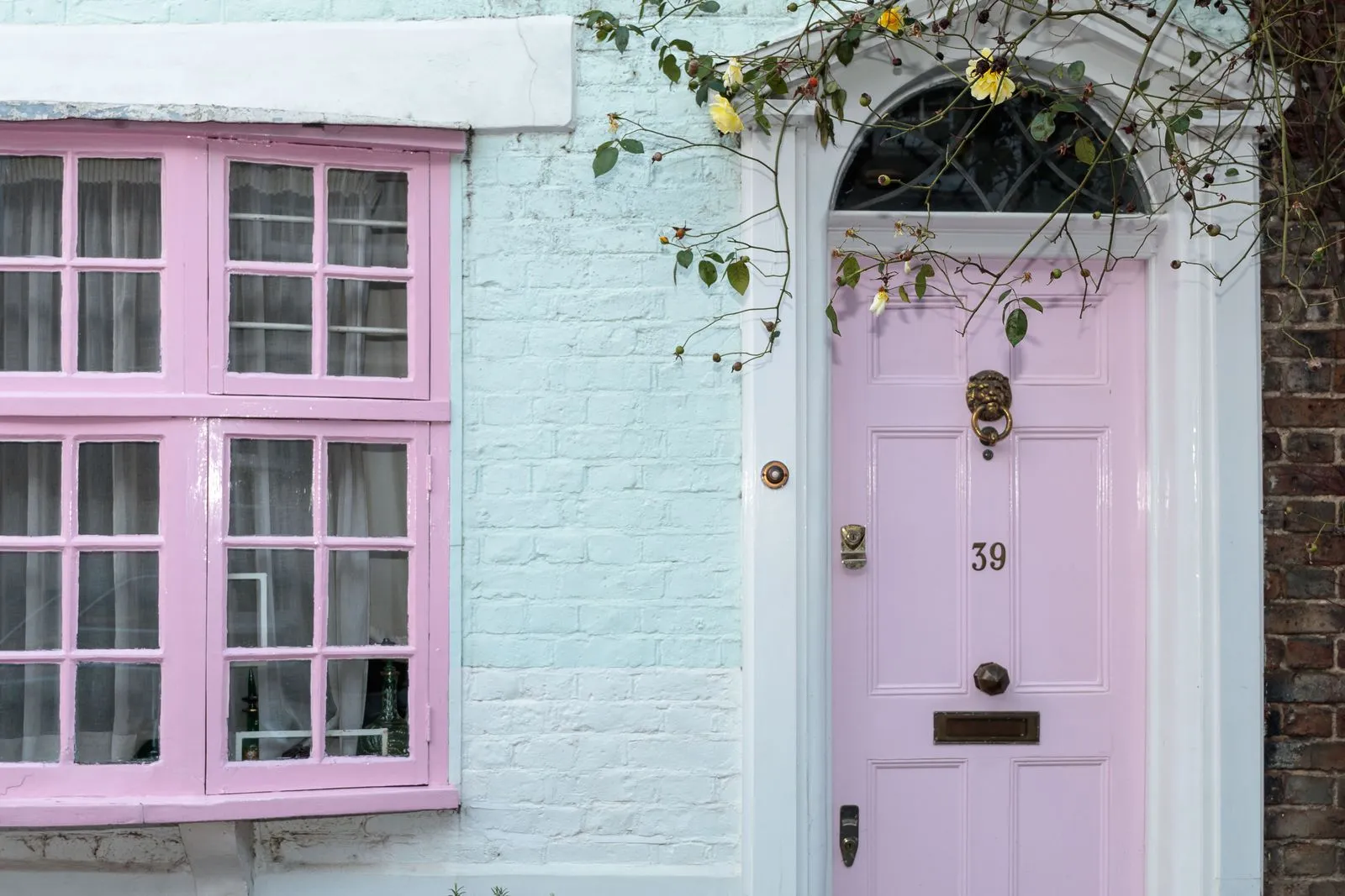 How to Maintain Exterior Paintwork